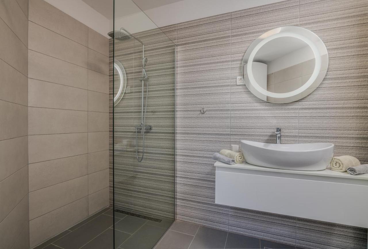 Apartments Villa "Aurea" With Pool Krk Town Luaran gambar